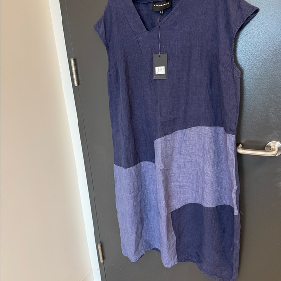 Kokomarina XXL linen Asymmetrical Dress in dark blue palette. - Picture 6 of 11